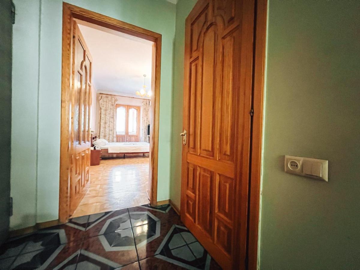 1-Room Apartments Kiev City Center Exterior photo