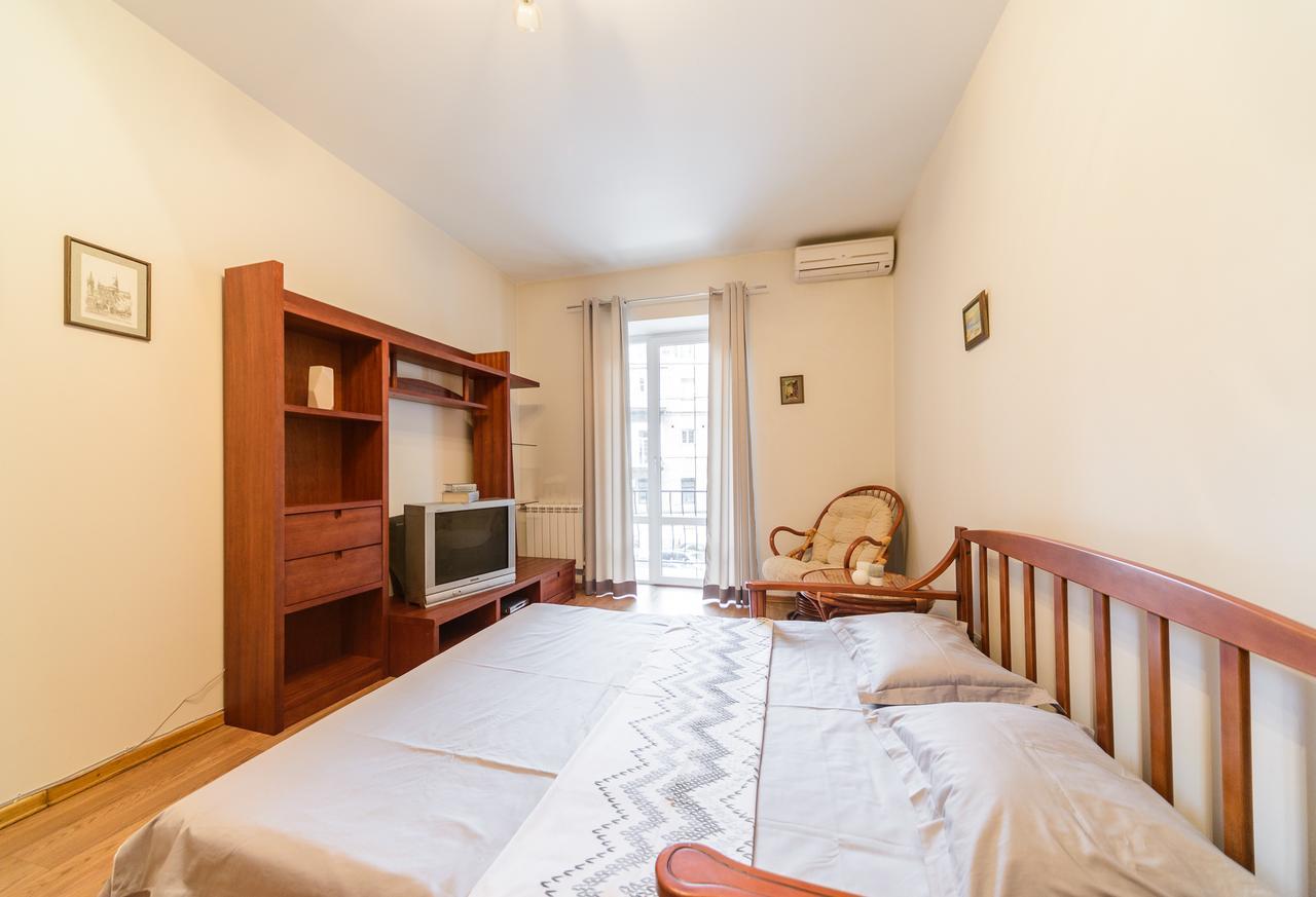 1-Room Apartments Kiev City Center Exterior photo
